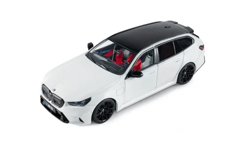 1/18 (Solido) BMW M5 TOURING 2025