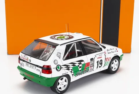 1/18 (Ixo models) SKODA FELICIA KIT CAR # 19 P.Sibera - P.Gross Tour de Corse 1995 (Beyaz ve yeşil)