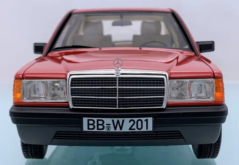 1/18 (Norev) MERCEDES-BENZ 190 E (W 201) 1982