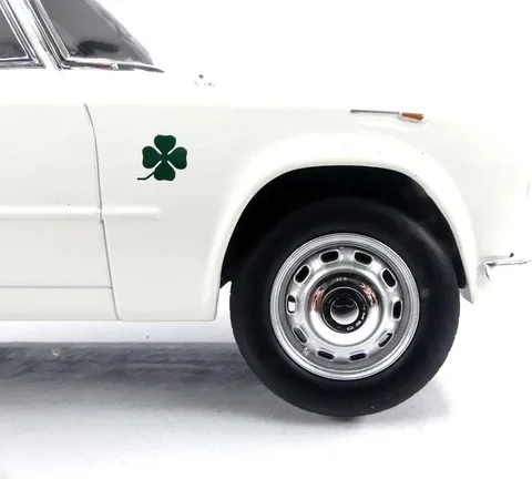 1/18 (Norev) ALFA ROMEO GIULIA TI SUPER 1963 (Beyaz)