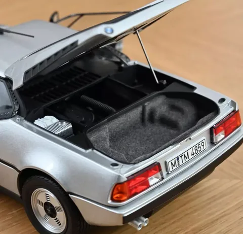 1/18 (Norev) BMW M1 1980