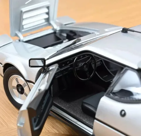 1/18 (Norev) BMW M1 1980