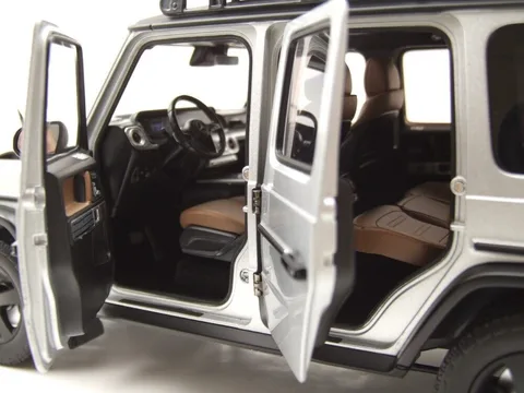 1/18 (Norev) MERCEDES-BENZ G-CLASS PROFESSIONAL 2024 (W 463)