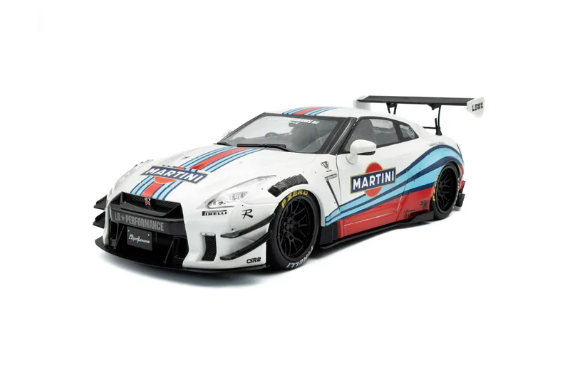 1/18 (Solido) NISSAN GT-R (R35) WITH LBWK BODY KIT TYPE 2.0 M 2024 (Martini Beyazı Yeşil Şeritli)