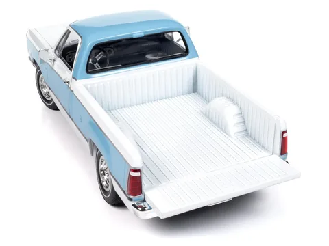 1/18 (Auto world) 1977 DODGE D100 ADVENTURER SWEPTLINE (Açık Mavi / Beyaz)