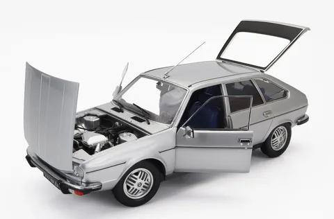 1/18 (Norev) RENAULT 30 TX 1979