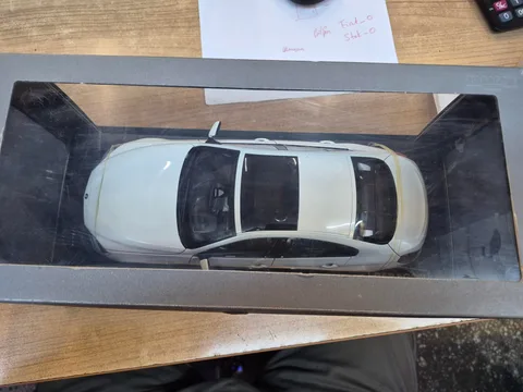 1/18 (Paragon) BMW 6 SERİES GRAN COUPE