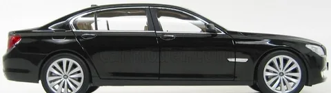 1/18 (Kyosho) BMW 750Li (F02)