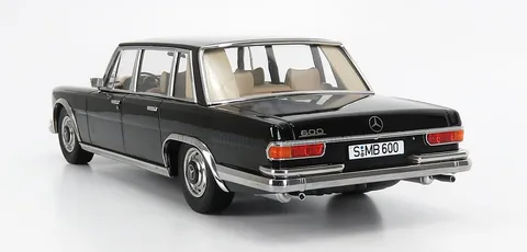 1/18 (KK scale) MERCEDES BENZ - S-CLASS 600 PULLMAN (W100) 1963 (Siyah)