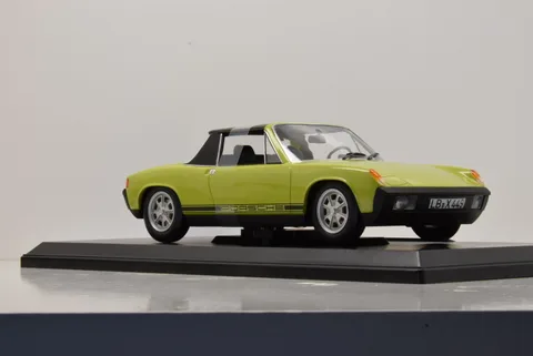 1/18 (Norev) PORSCHE - VOLKSWAGEN 914/4 2.0 1975 (Açık Yeşil)