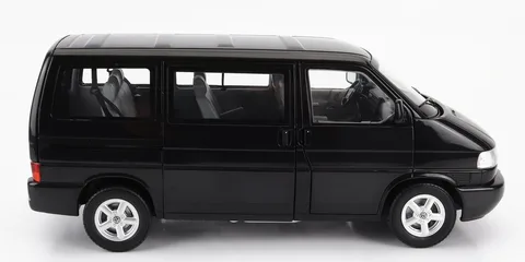 1/18 (Norev) VOLKSWAGEN MULTİVAN 2003