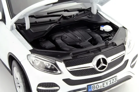 1/18 (Norev) MERCEDES-BENZ GLE COUPE 2015