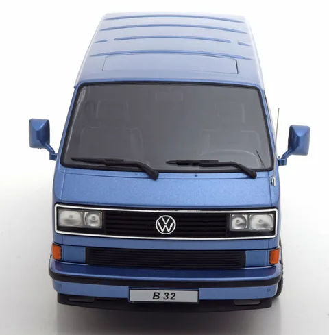1/18 (Kk scale) VOLKSWAGEN - T3 PORSCHE B32 MINIBUS 1984 (Metalik açık mavi)