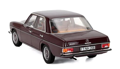 1/18 (Norev) MERCEDES-BENZ 200 1968 (W115)