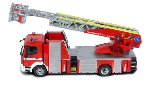 1/43 (Ixo models) MERCEDES-BENZ ATEGO DLA (K) 23/12 Feuerwehr Halle (Saale)