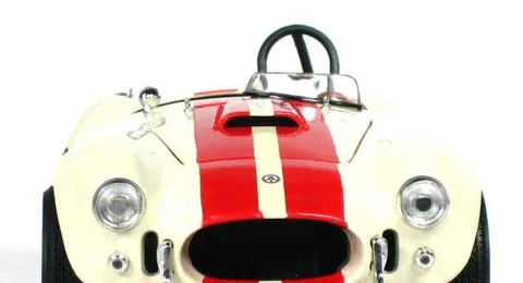 1/18 (Ertl) 1965 SHELBY COBRA 427 S/C (Beyaz ve Kırmızı)