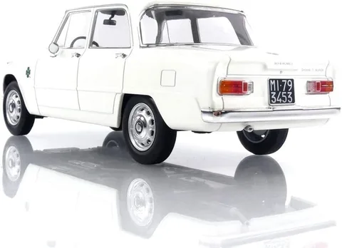 1/18 (Norev) ALFA ROMEO GIULIA TI SUPER 1963 (Beyaz)