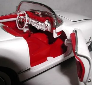 1/18 (American muscle) 1953 CHEVROLET CORVETTE (Beyaz)