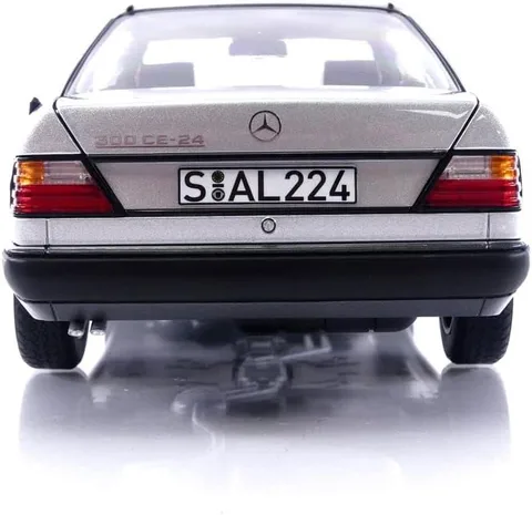 1/18 (Norev) MERCEDES-BENZ 300 CE-24 COUPE 1990 (W124) 1990 (Gümüş)