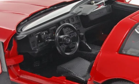 1/18 (Ertl) 1984 CHEVROLET CORVETTE COUPE (Parlak Kırmızı)