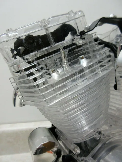 1/2 (Testors) HARLEY-DAVIDSON VISIBLE TWIN CAM88 (DEMONTE'dir)