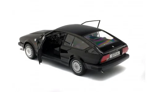 1/18 (Solido) ALFA ROMEO GTV 6 1984 (Metalik Siyah)