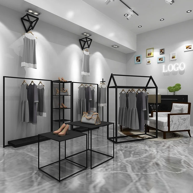 KC-006 Modern Metal Showroom Vitrin Giysi Rafları Dayanıklı Mağaza Tasarımı