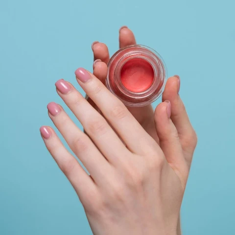 Renkli Dudak Balmı