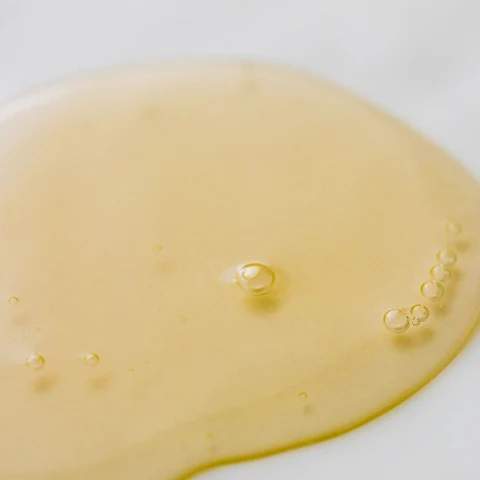 C Vitamini Aydınlatıcı Serum, doku
