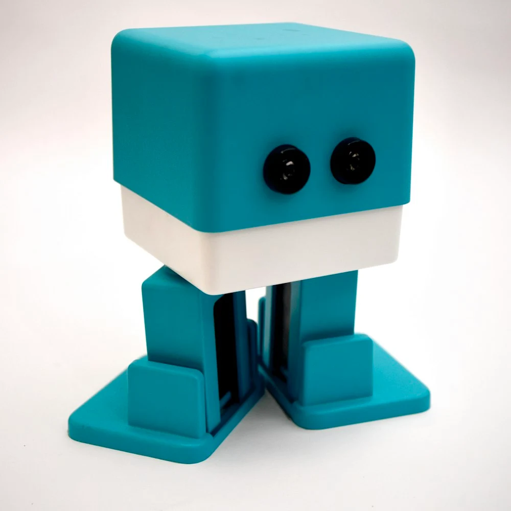 Merakla Yürüyen Mini Robot Kiti