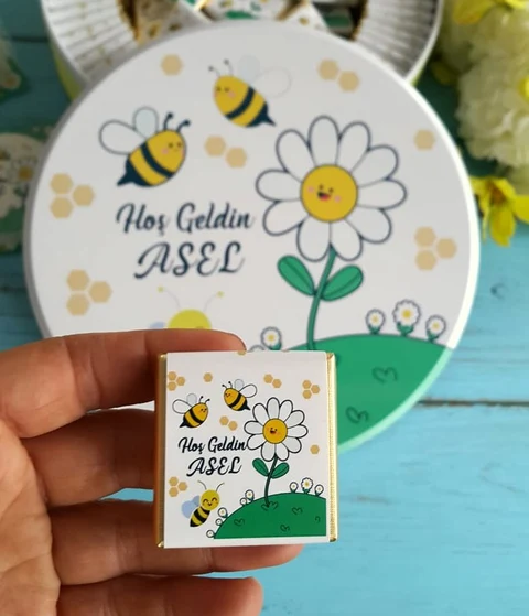 Arı Temalı Bebek Çikolatası