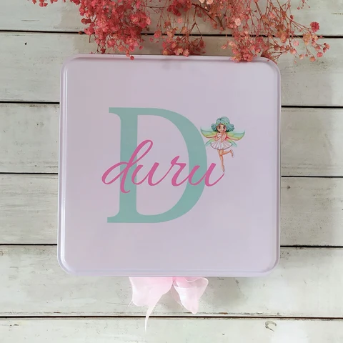 Yeni Doğan Kız Bebek Çikolatası