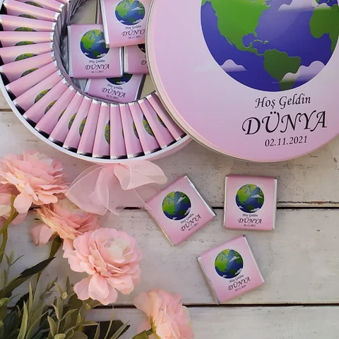 Dünya Tema Bebek Çikolatası