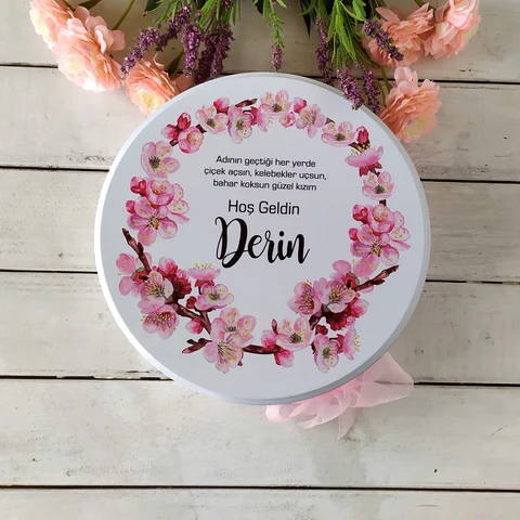 Çiçek Tema Kız Bebek Çikolatası