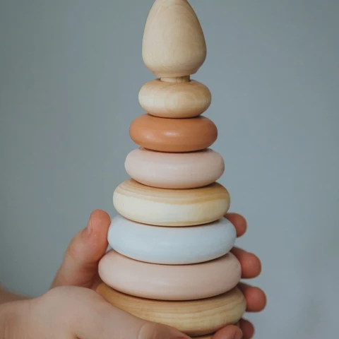 Pastel Ahşap Halka Kulesi
